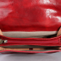 Starší typ kožené kabelky na rameno franca červená